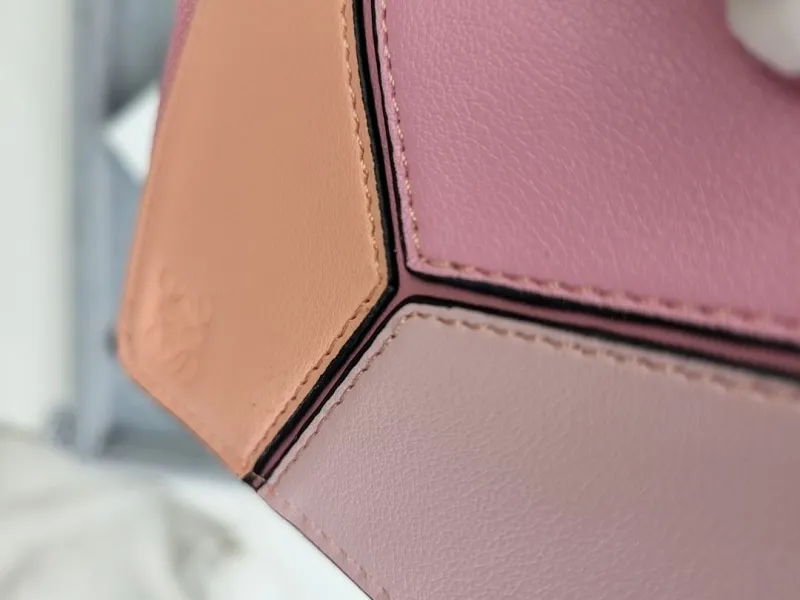 Loewe Wallets-238 - Image 6