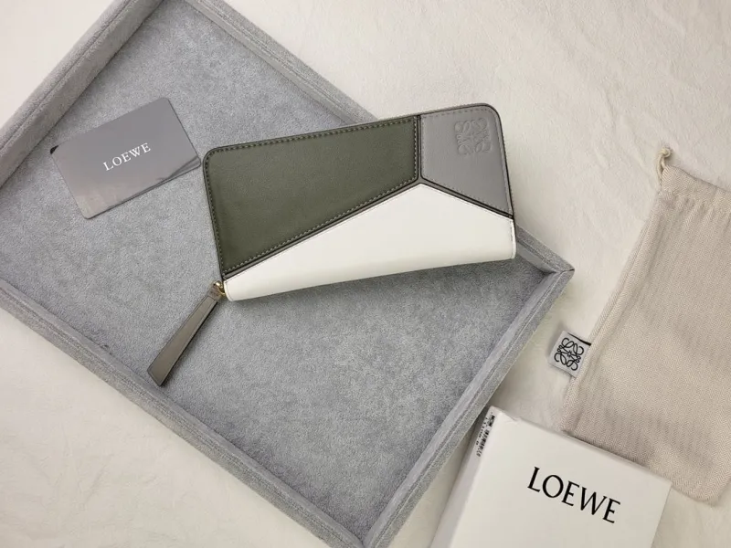 Loewe Wallets-241 - Image 3