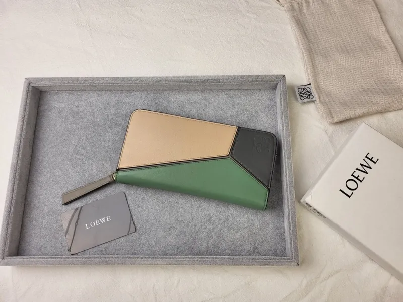 Loewe Wallets-242