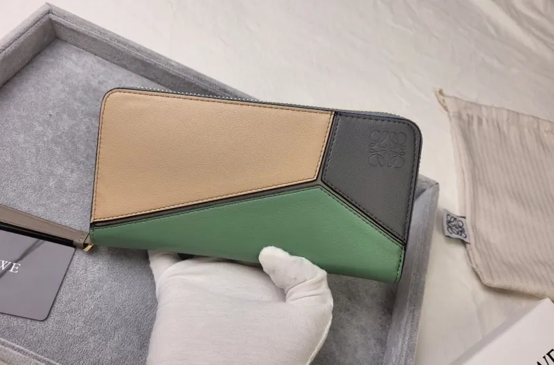 Loewe Wallets-242 - Image 6