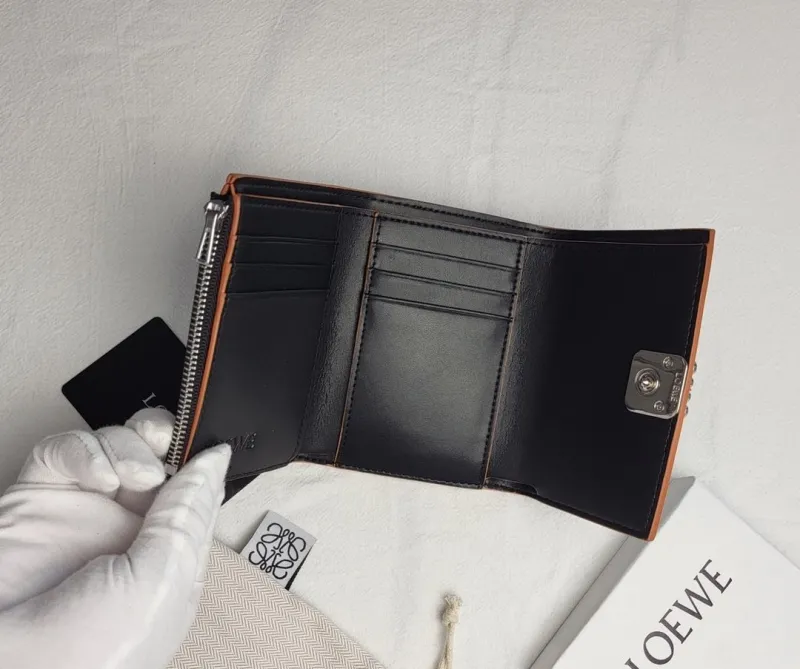 Loewe Wallets-244 - Image 6