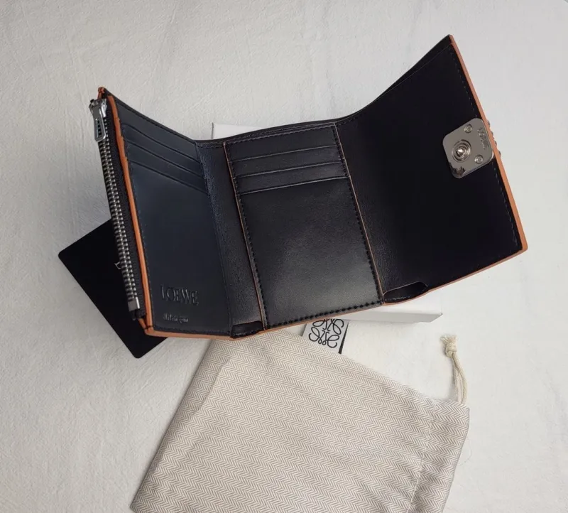 Loewe Wallets-244 - Image 8