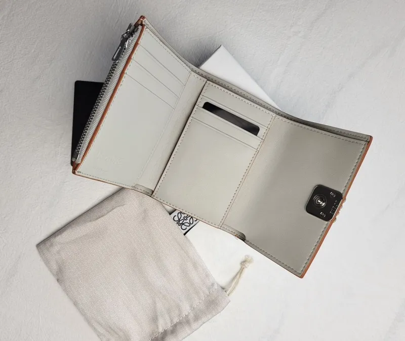 Loewe Wallets-245 - Image 4