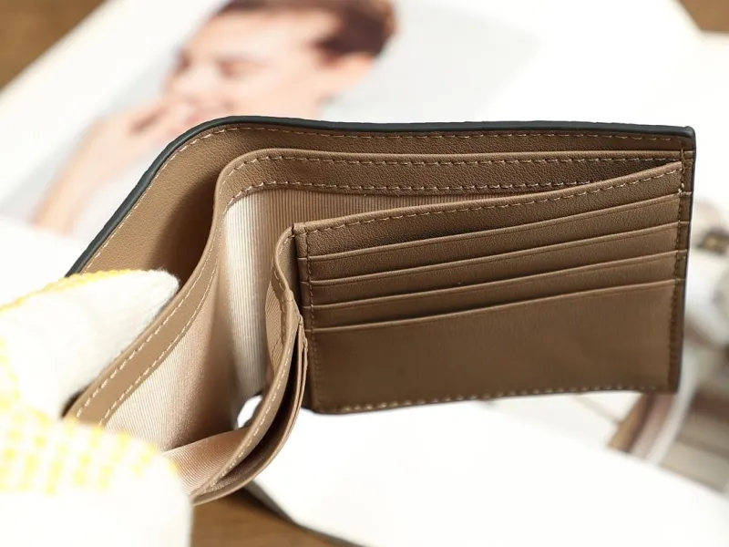 Loewe Wallets-273 - Image 7