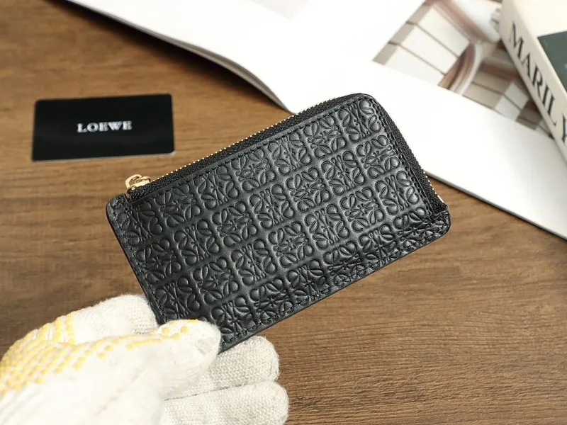 Loewe Wallets-277