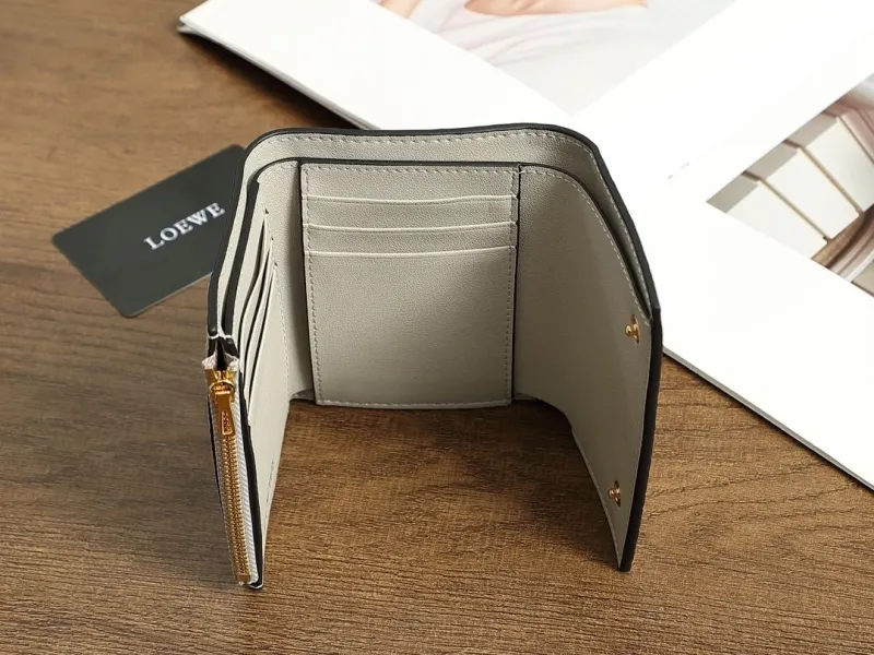 LOEWE Light Gray Tri-Fold Leather Wallet - Image 4