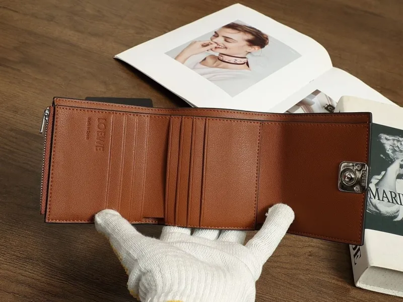 Loewe Wallets-282 - Image 7