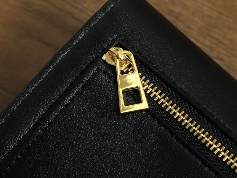 Loewe Wallets-288 - Image 3