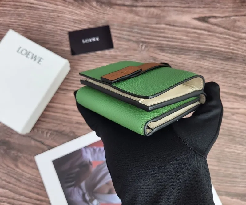 LOEWE Small Green Pebbled Leather Wallet - Image 5
