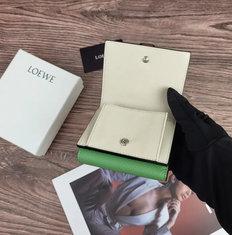 LOEWE Small Green Pebbled Leather Wallet - Image 6