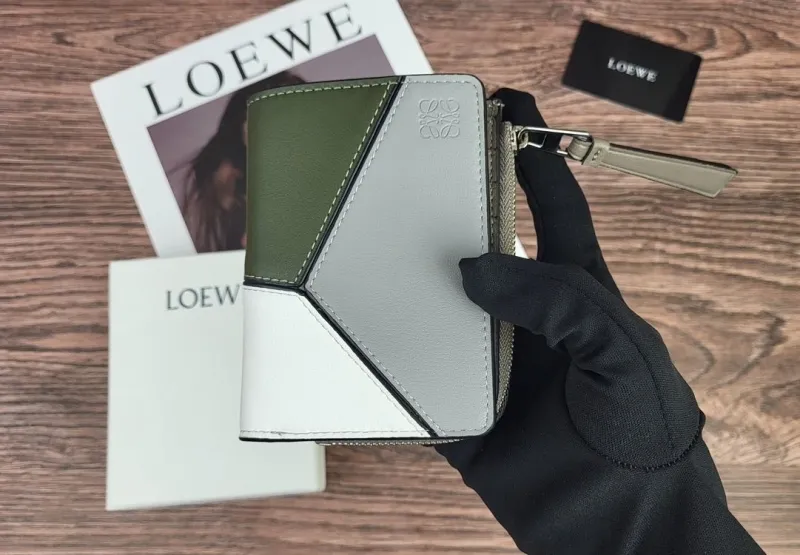 LOEWE Green Gray White Leather Zip Wallet - Image 3