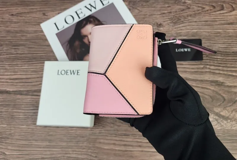 LOEWE 322 Pink Peach Compact Zip Wallet - Image 3