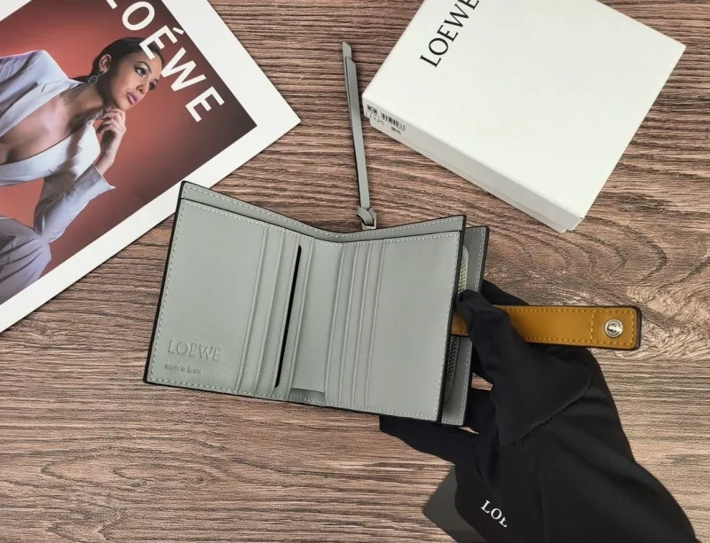 LOEWE Khaki Compact Leather Wallet 328 - Image 6