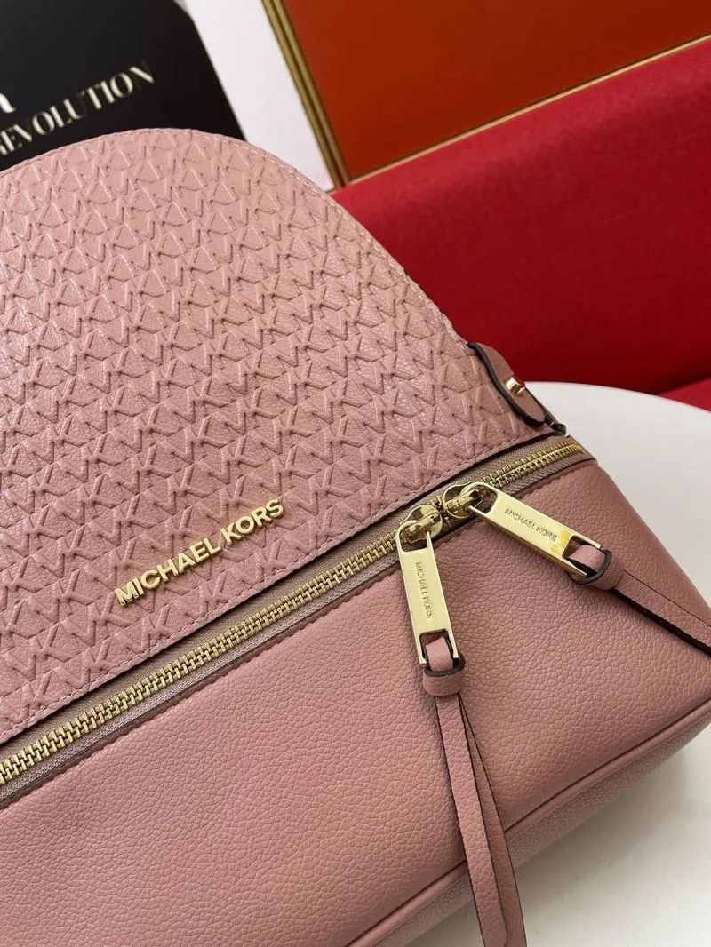 Michael Kors Pink Backpack F09815 - Image 4