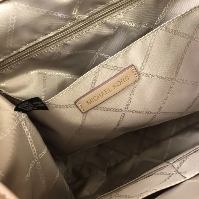Michael Kors Beige Monogram Backpack 8071 - Image 9