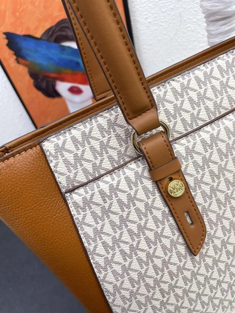 Michael Kors Beige Brown Monogram Shoulder Tote Bag H02060 32CM - Image 6