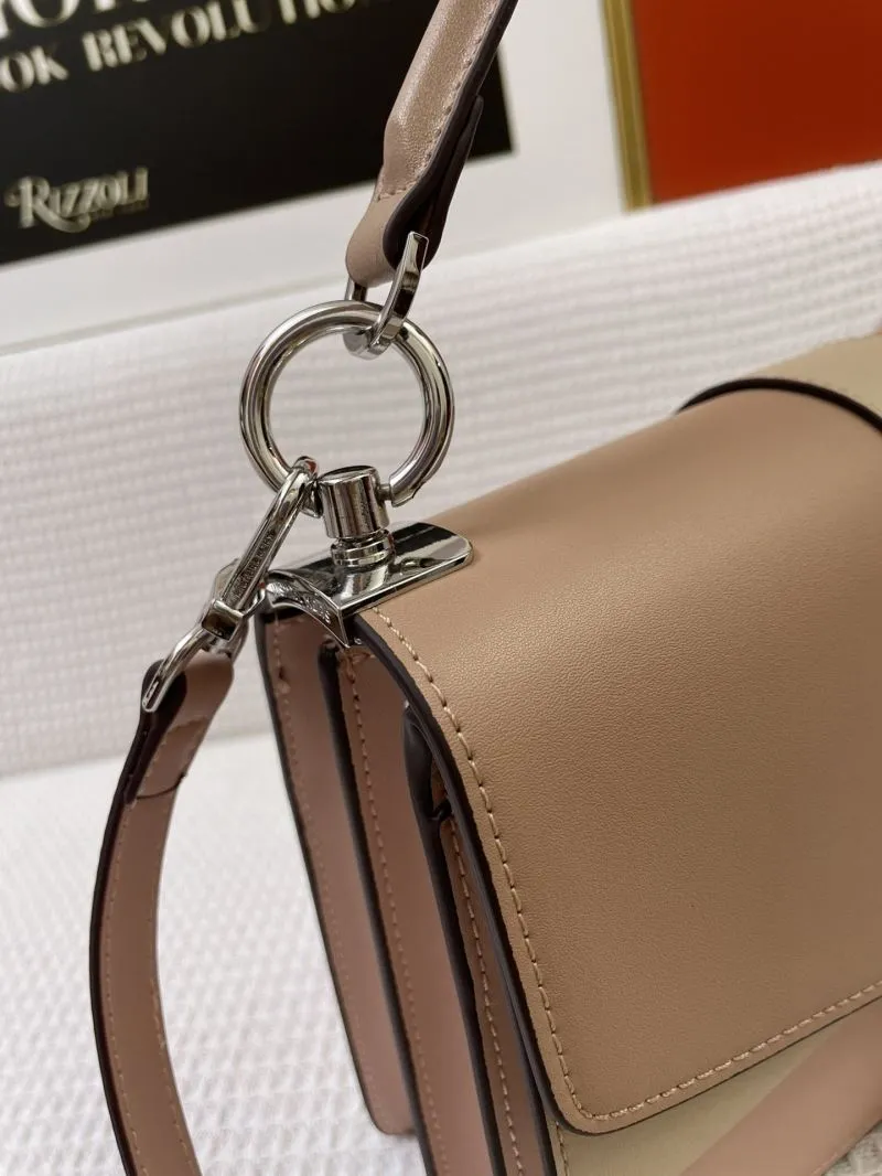 MK Two Tone Handbag H21038 25cm Crossbody Bag - Image 5