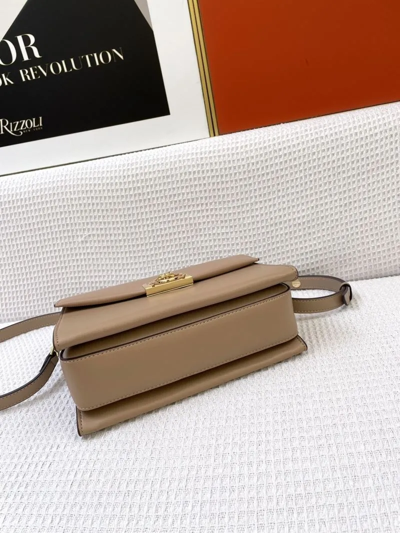 MK Tan Leather Crossbody Handbag H9657 24CM - Image 7