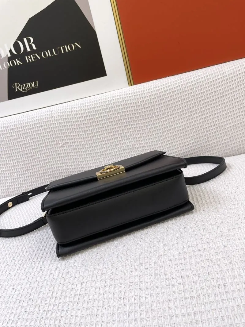 MK Black Leather Crossbody Handbag H9657 Size 24cm - Image 7