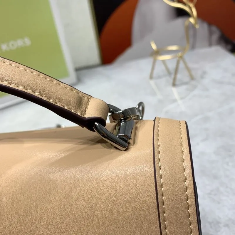 Michael Kors MK-89 Two-Tone Leather Crossbody Handbag 23cm - Image 5