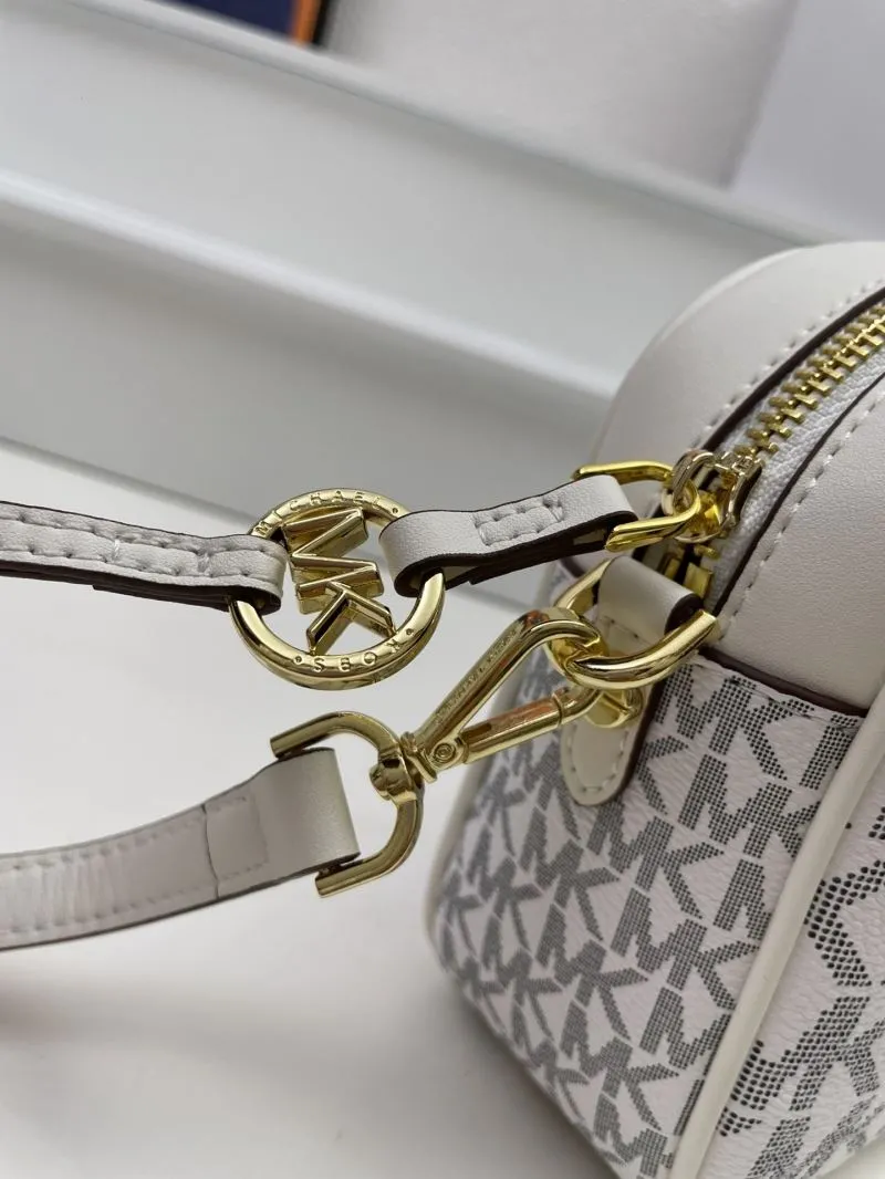 Michael Kors White Monogram Crossbody Bag H09966 24cm - Image 6