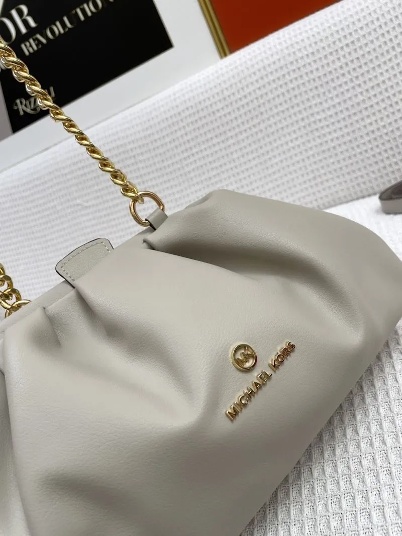Michael Kors Light Grey Cloud Shoulder Bag H2053 - Image 4