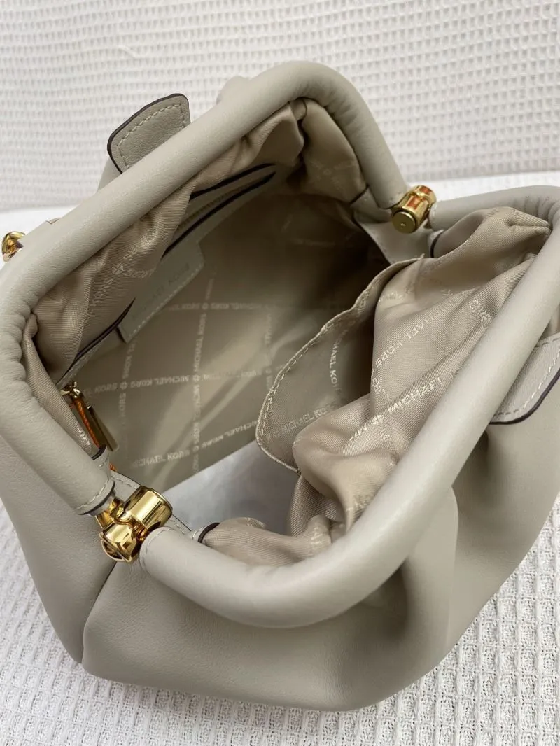 Michael Kors Light Grey Cloud Shoulder Bag H2053 - Image 8