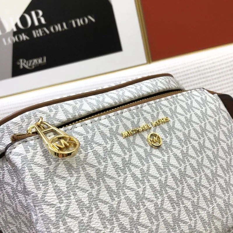 Michael Kors 2036 PVC Waist Crossbody Bag - Image 5