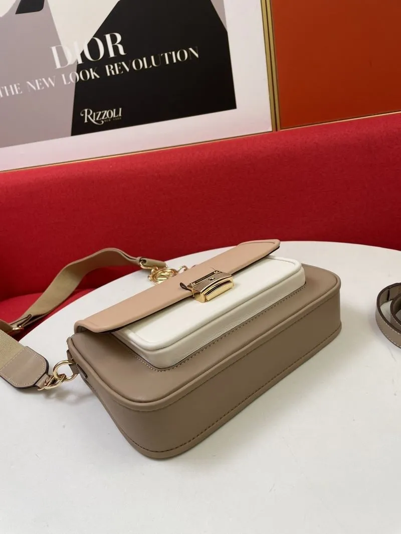 MK H2033 Beige White Leather Crossbody Satchel Bag - Image 6