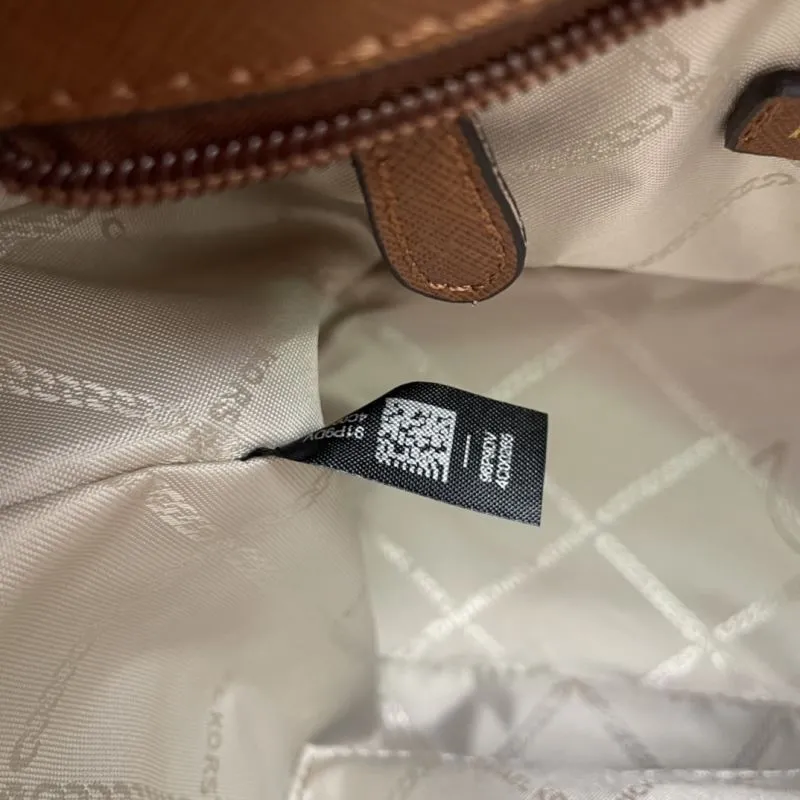 Michael Kors F006 Vanilla Monogram Tote Bag - Image 9