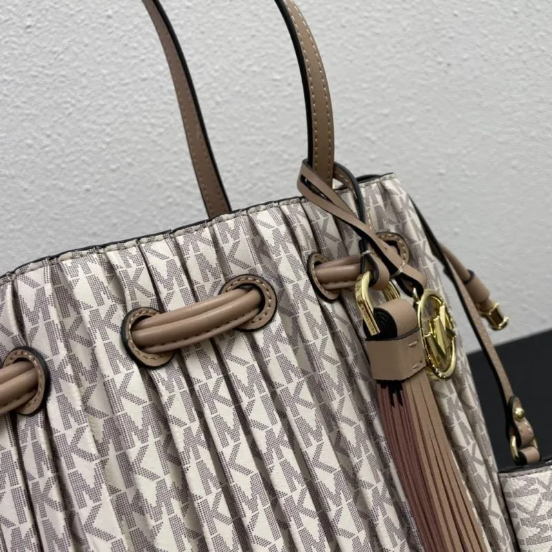 MK Pleated Monogram Beige Bucket Bag J9699 with Pouch - Image 6