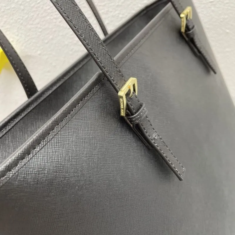 Michael Kors Black Tote Bag Model F005 - Image 6