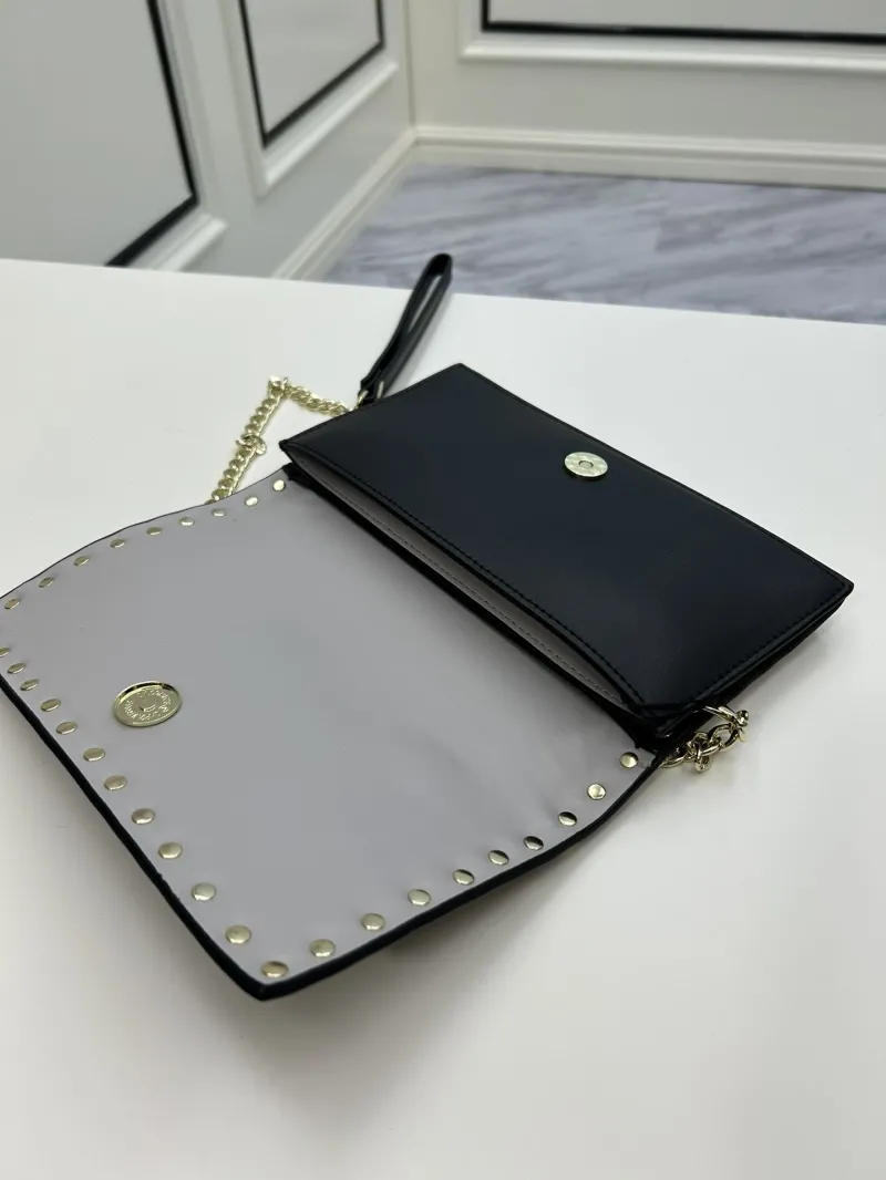 Valentino Black Studded Crossbody Clutch Bag 23-12cm - Image 6