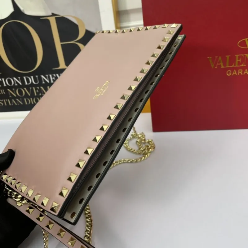 Valentino Pink Rockstud Chain Clutch Bag - Image 4