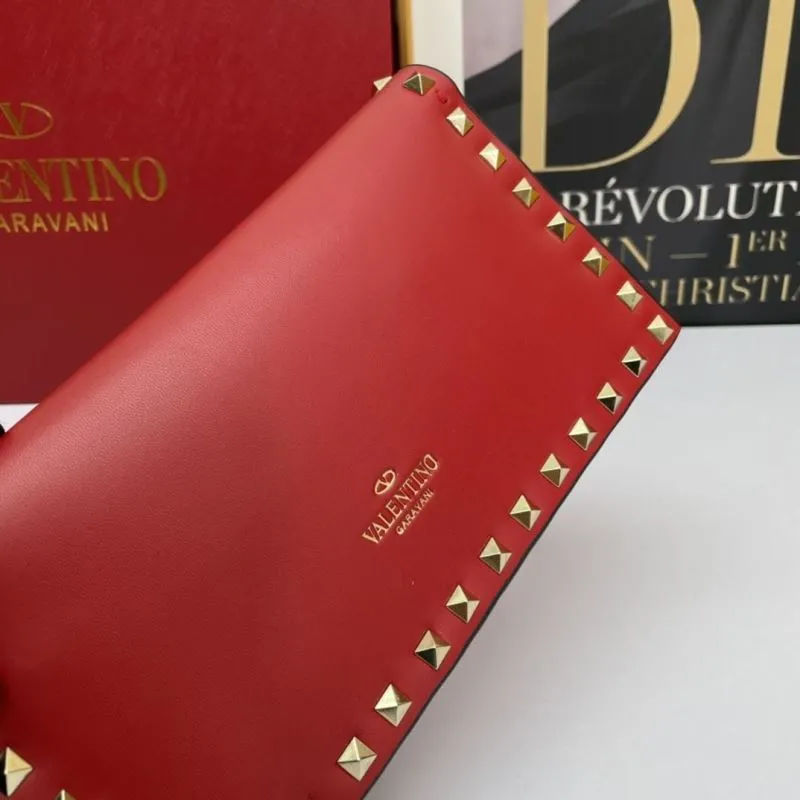 Valentino Garavani Red Leather Chain Clutch Bag - Image 5