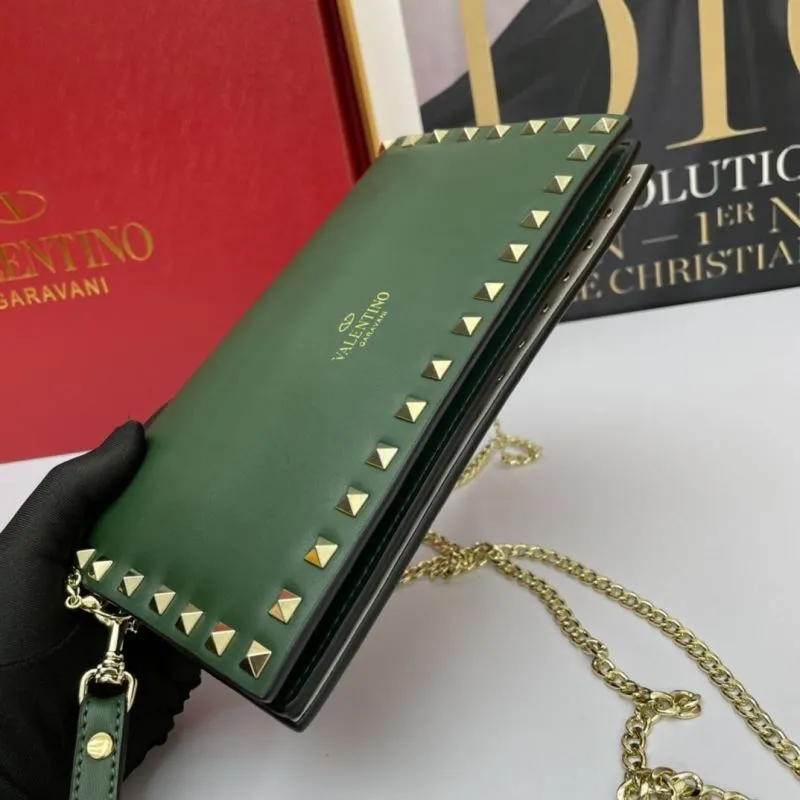 Valentino Garavani Green Leather Chain Clutch Bag - Image 4