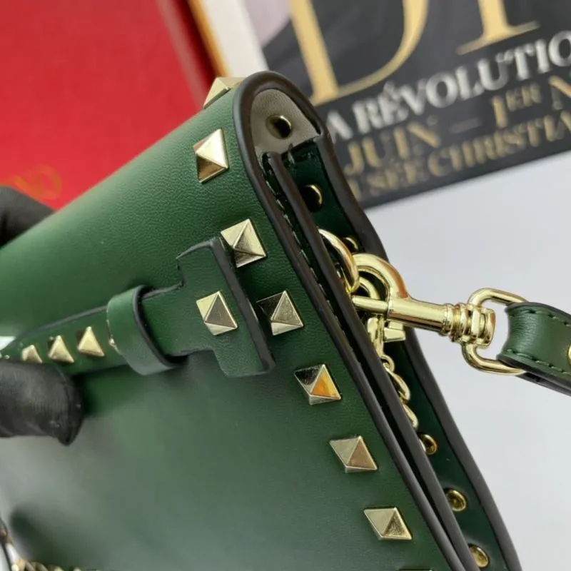 Valentino Garavani Green Leather Chain Clutch Bag - Image 6