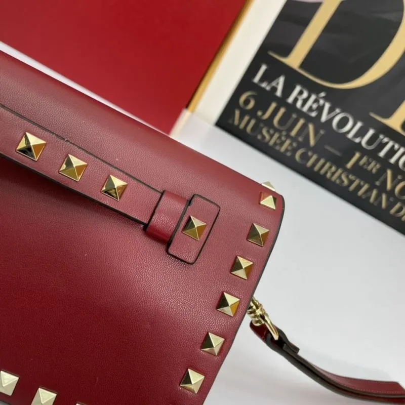 Valentino Red Rockstud Chain Clutch Bag - Image 6