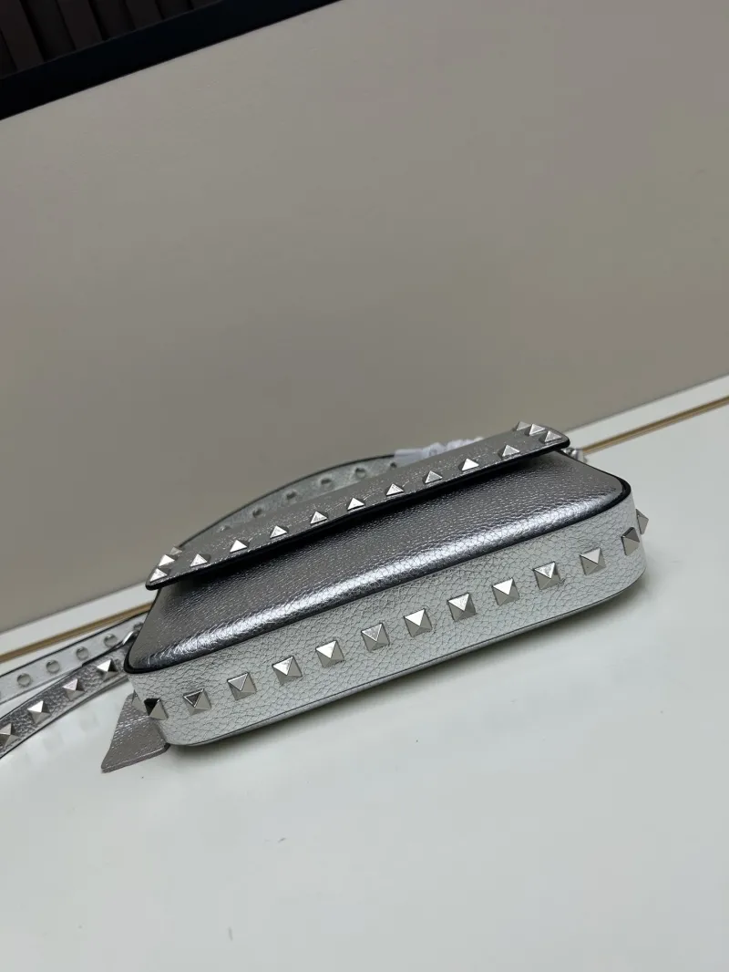 Valentino Silver Leather Crossbody Handbag - Image 5