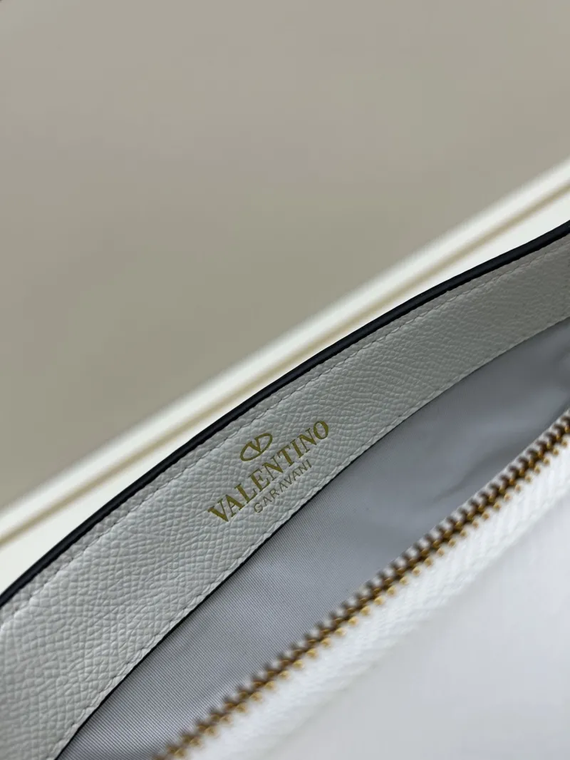 Valentino White Chain Handle Crossbody Bag - Image 8