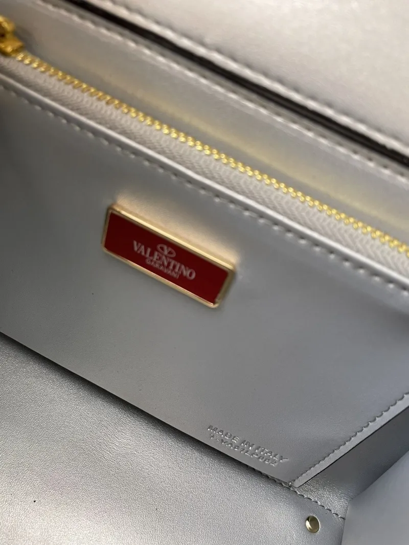 Valentino Silver Woven Handbag Model 9861 22cm - Image 9