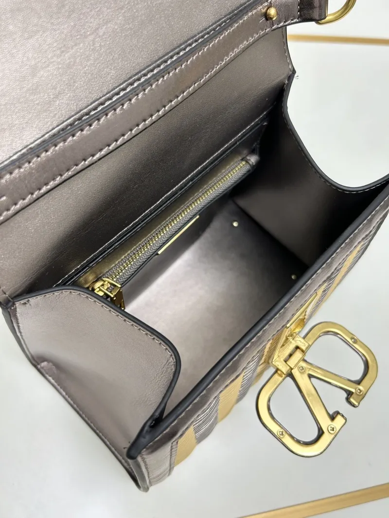 Valentino Metallic Woven Handbag 9890 - Image 8