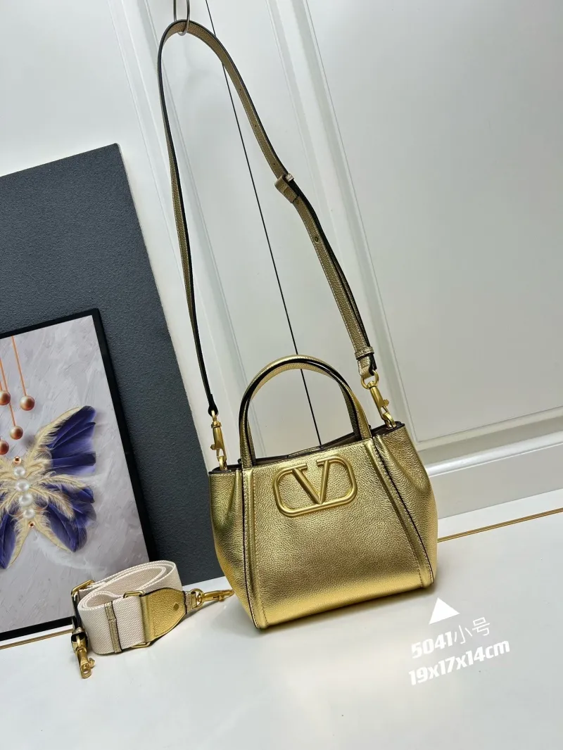 Valentino White Small Leather Crossbody Handbag 5041 - Image 3