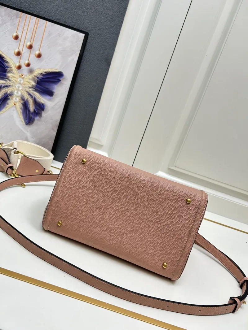 Valentino Pink Large Leather Tote Bag 5041 - Image 6