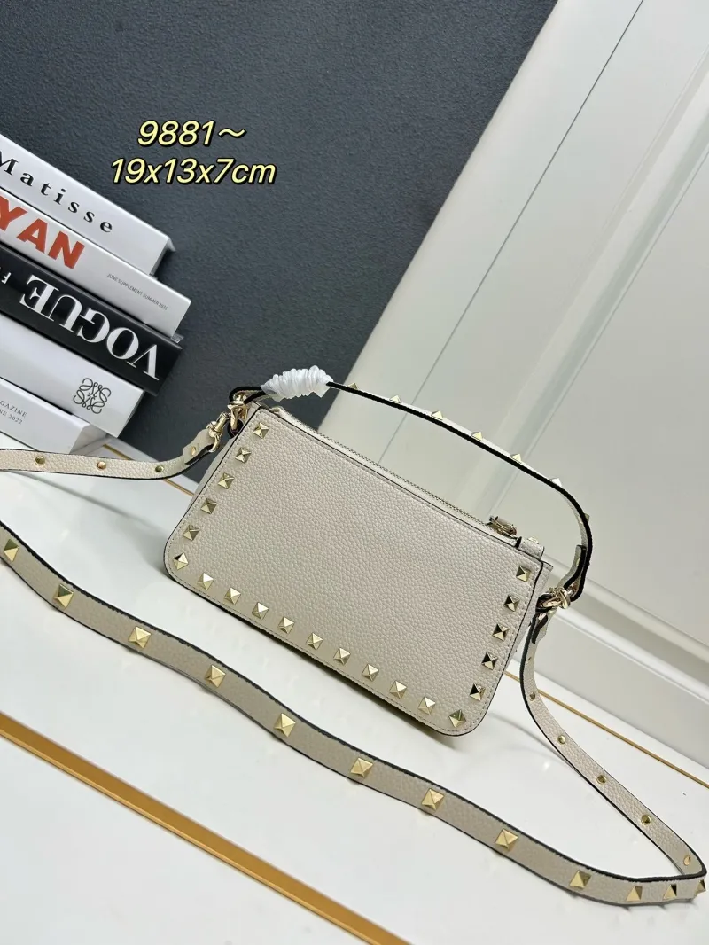 Valentino 9881 Cream Leather Studded Crossbody Handbag - Image 3