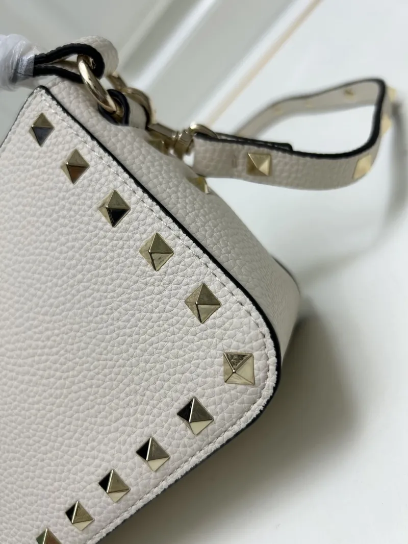 Valentino 9881 Cream Leather Studded Crossbody Handbag - Image 6