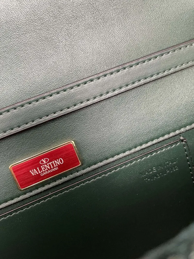 Valentino Dark Green Sequined Chain Shoulder Bag 20cm 27cm - Image 9