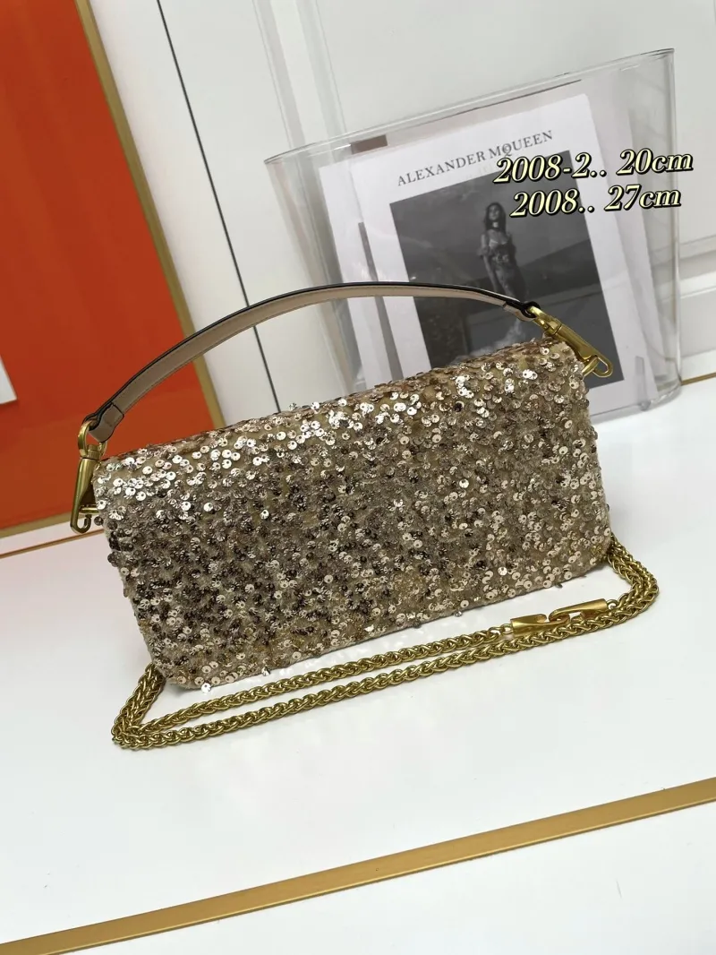 Valentino Gold Sequin Chain Shoulder Bag 20cm 27cm - Image 3