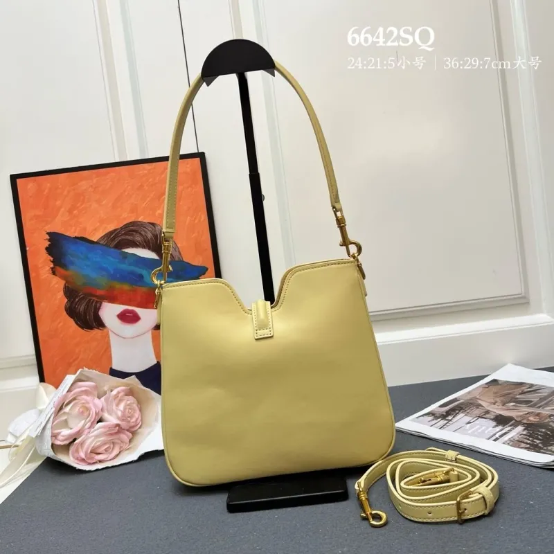Alternative view of Valentino Handle Bags-255