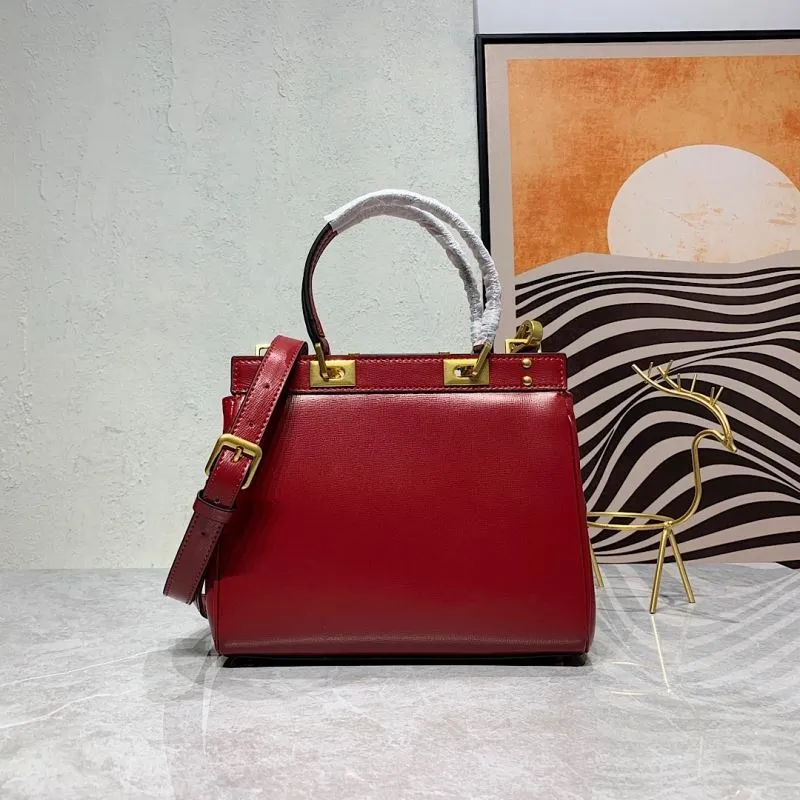 Valentino Red Leather Handbag 669 - Image 3